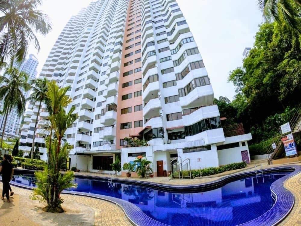 Airbnb At Sri Sayang Apartment