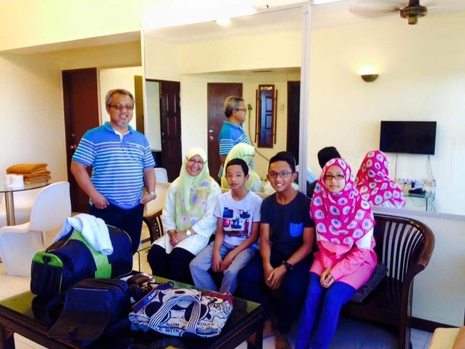 Airbnb At Sri Sayang * Batu Ferringhi