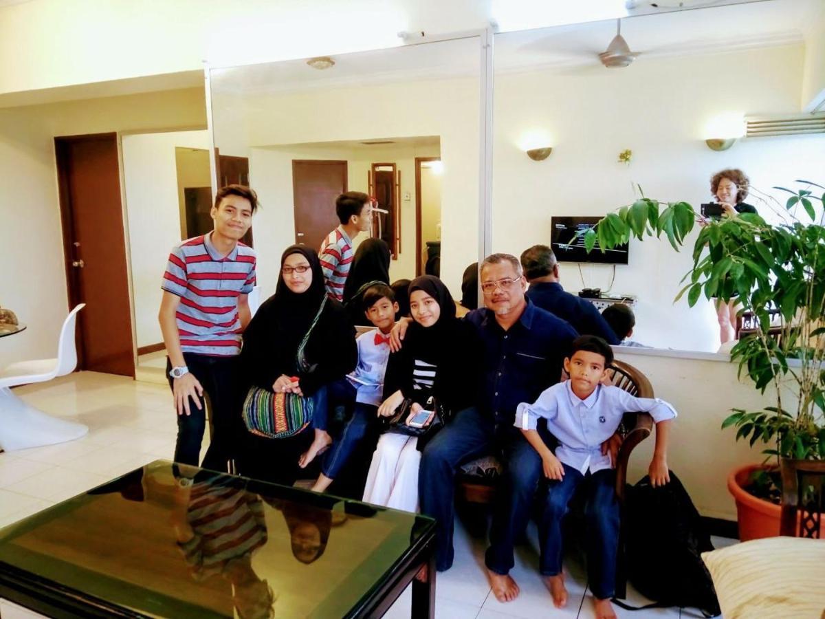 Airbnb At Sri Sayang Apartment