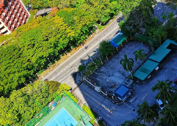 Airbnb At Sri Sayang Batu Ferringhi Beach