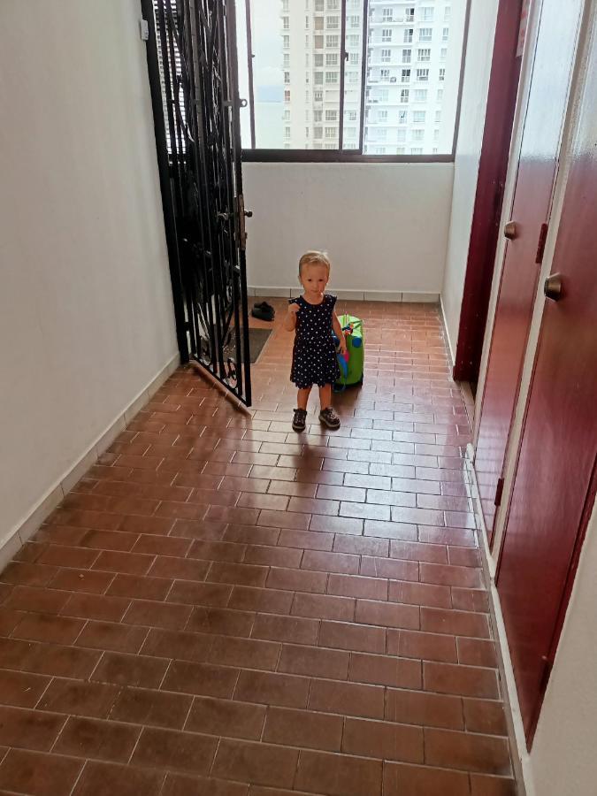 Apartment Airbnb At Sri Sayang Batu Ferringhi